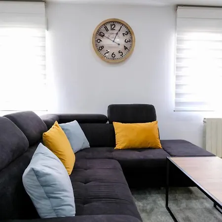 Apartamento Piso Muy Moderno Y Céntrico